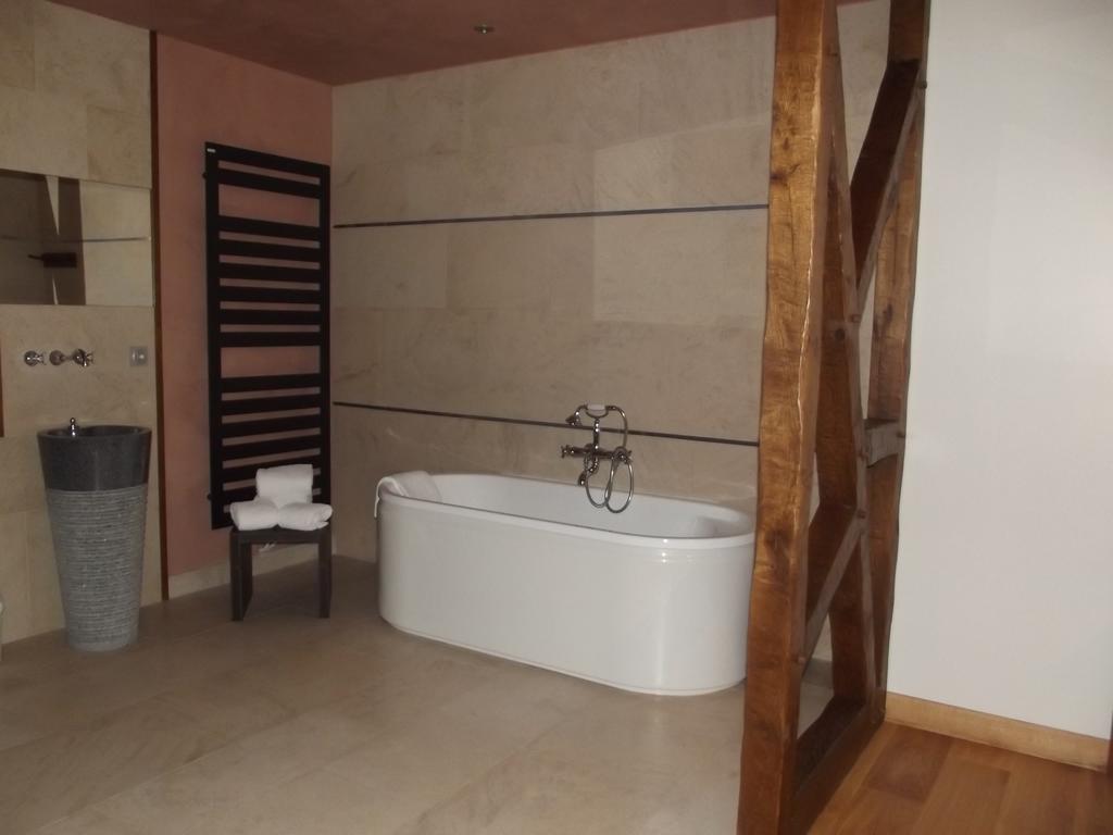 Auberge Des Moulins Pont-Les-Moulins Quarto foto